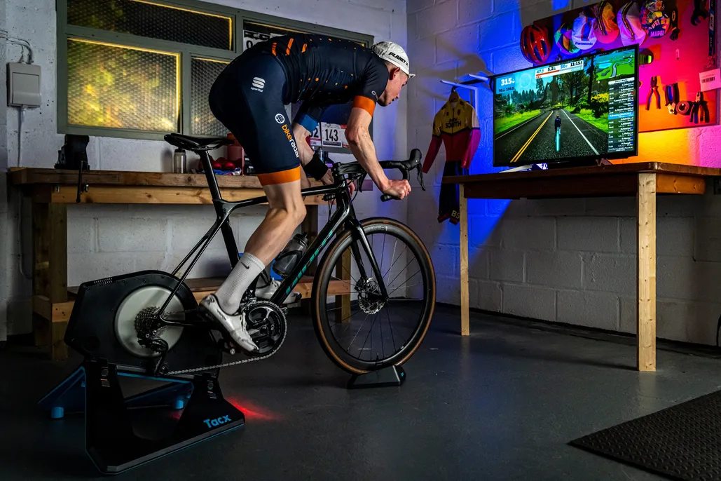 Indoor Cycle Trainers for Mountain Bikes： Ultimate Guide for 2024